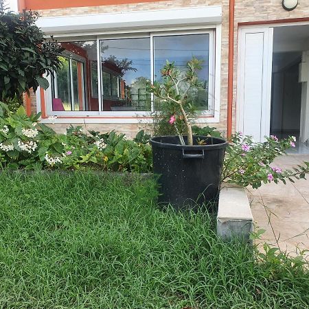 Apartament L'Echappee Belle Port-Louis Zewnętrze zdjęcie