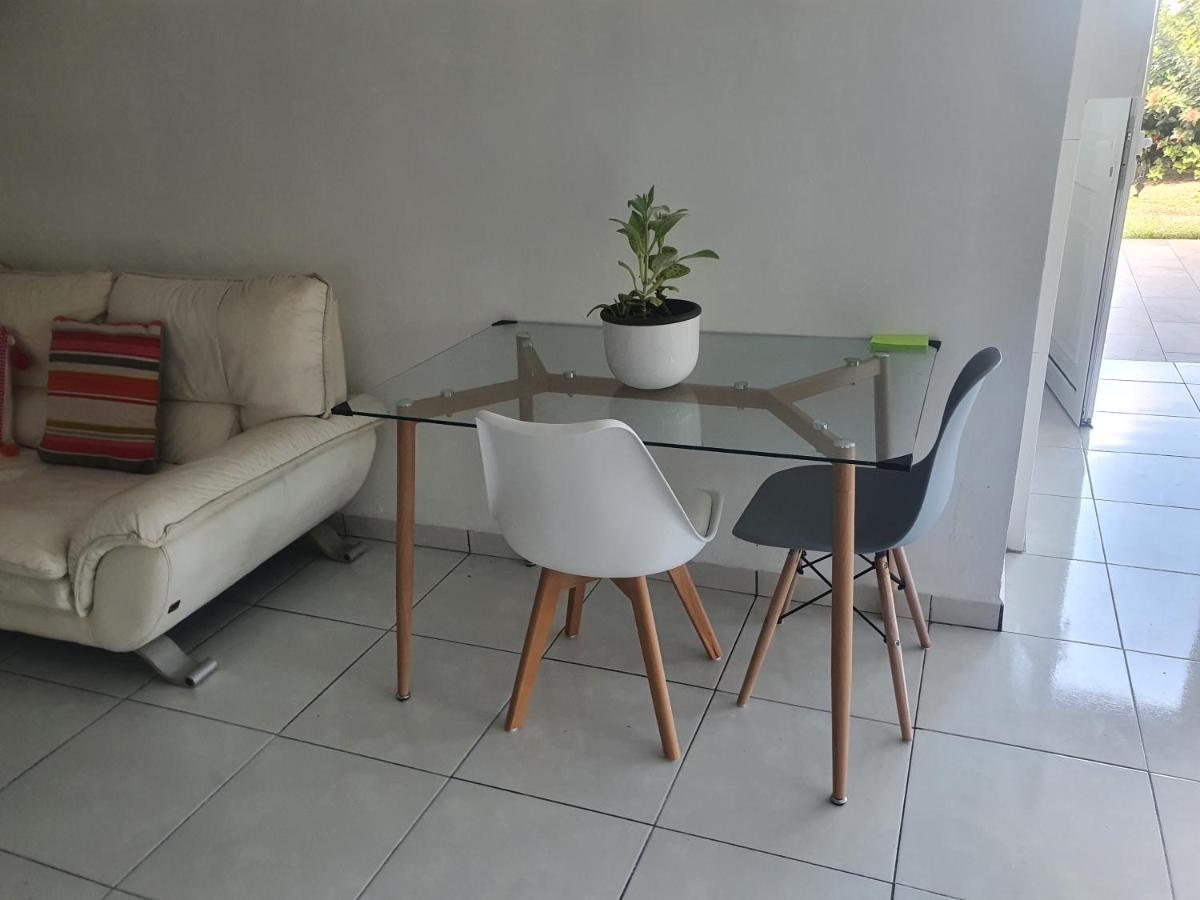 Apartament L'Echappee Belle Port-Louis Zewnętrze zdjęcie